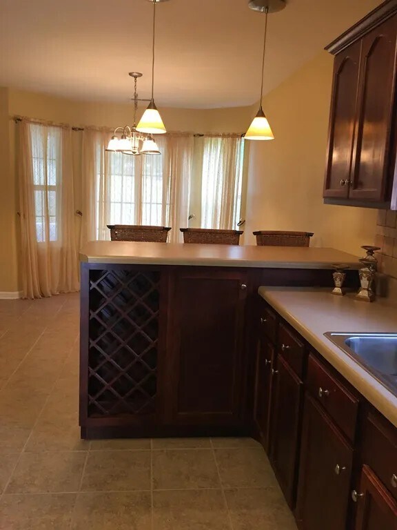 Foto del edificio - 7109 Tyner Crossing Dr