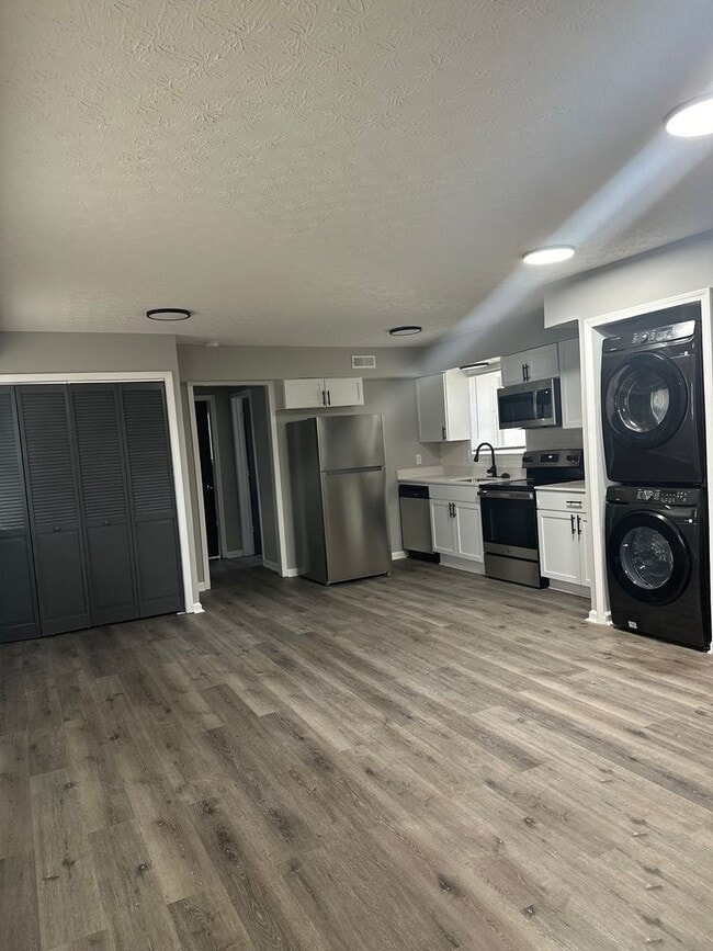 Building Photo - Welcome Home to Garfield Place Living: Whe...