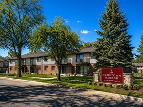 Building Photo - 599 W Arndt St