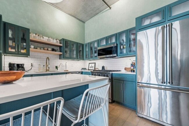 Building Photo - Luxury downtown Austin condo available for lease at Austin City Lofts 2 bedroom -2 bath