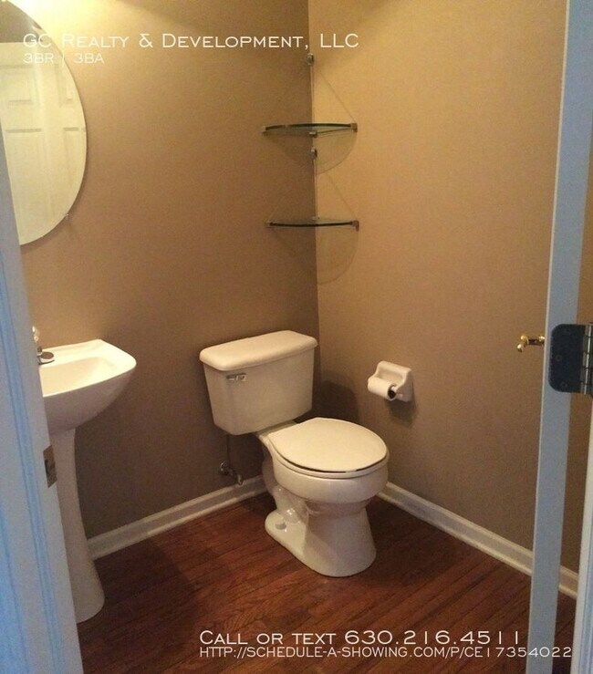 Foto del edificio - 117 Meredith Ln