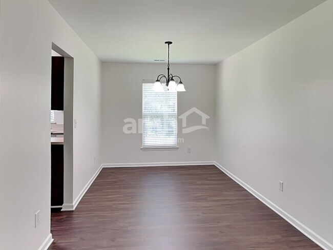Foto del edificio - 6840 Thistle Down Dr