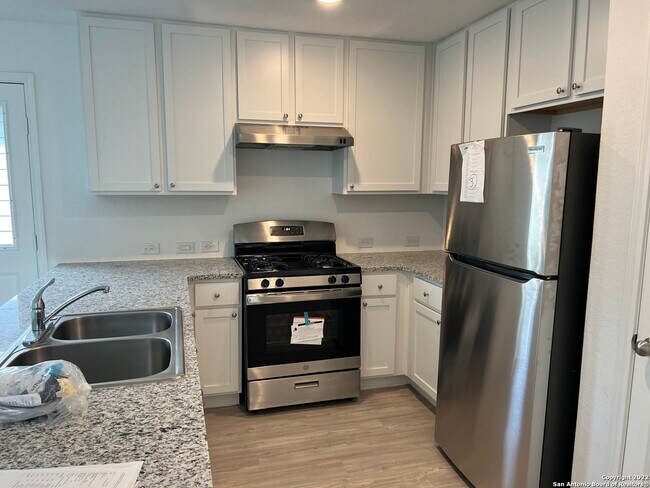 Foto del edificio - 14558 Calaveras Creek