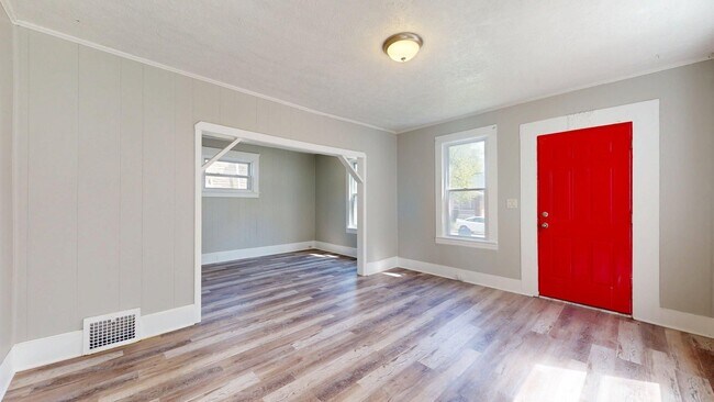 Foto del edificio - Clark / Fulton Area - 3 Bedrooms - 1 Bath - Single Family Home