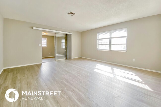 Building Photo - 2154 17th Terrace SW