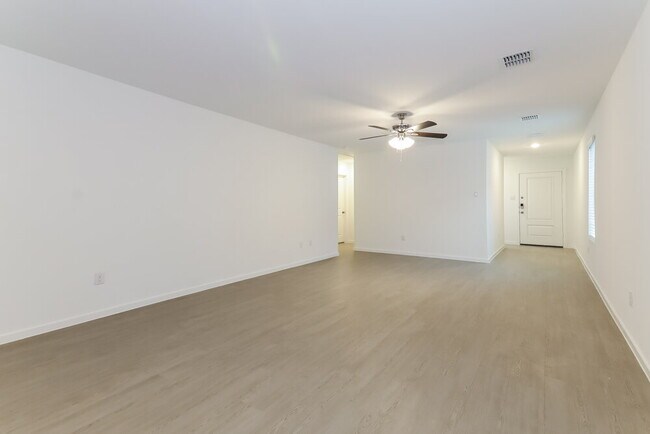 Foto del edificio - 1028 Calley Pear Trl