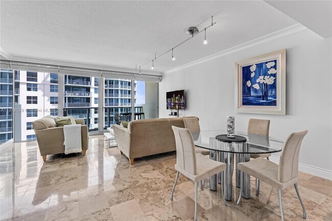 Building Photo - 1455 Ocean Dr