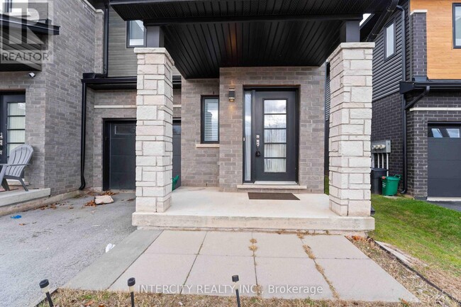 Building Photo - 6679 Cropp St