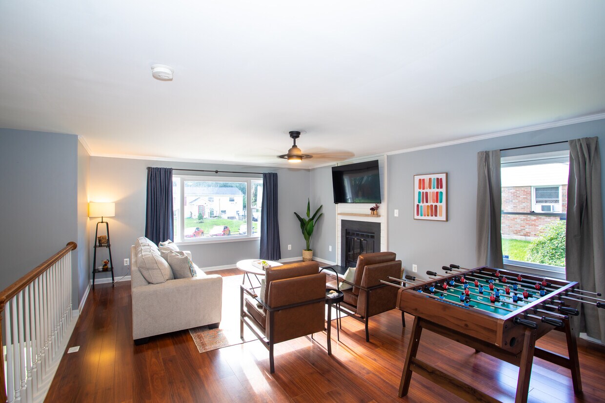 14304 Fairmont Ct, Woodbridge, VA 22193 House Rental in