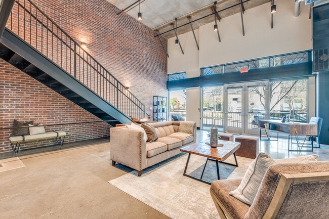 Building Photo - Haven Lake Highlands