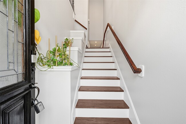 Foto del edificio - 1320 Studer St