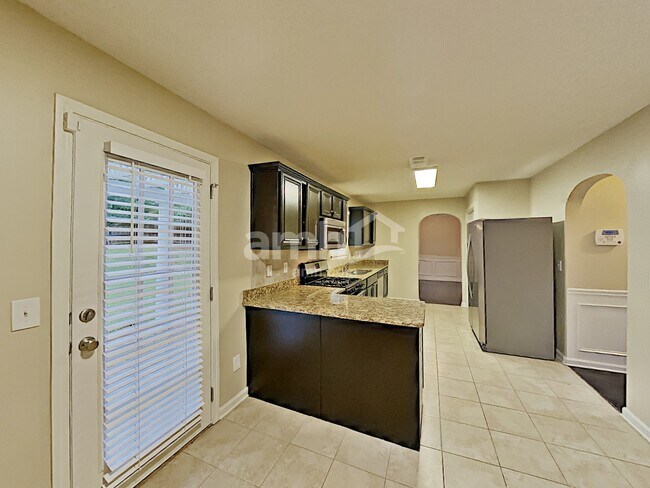 Building Photo - 104 MacBeth Dr