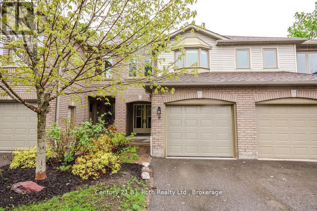 Photo principale - 492-492 Laclie St