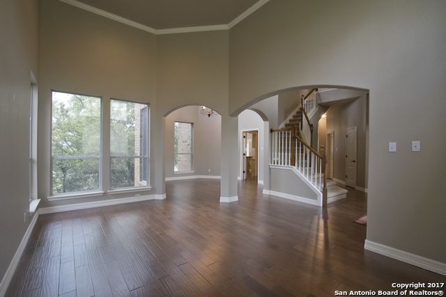 Building Photo - 934 Great Tree Dr