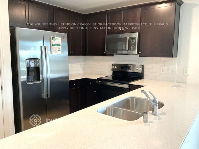 Foto del edificio - 1346 Mosely Cir