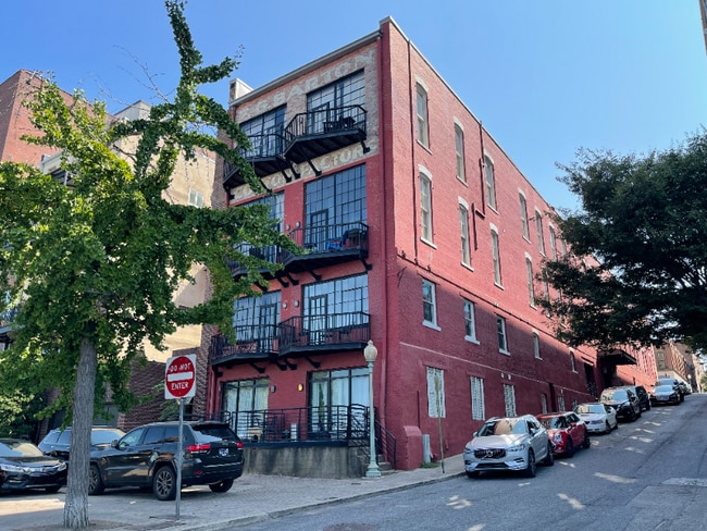 Building Photo - 50 Gayoso Ave