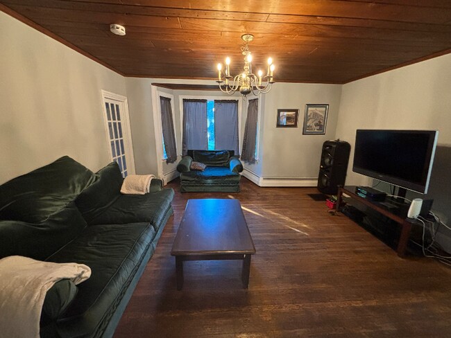 Foto del edificio - 58 Springhill Ave