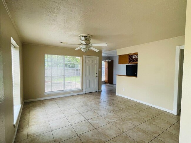 Building Photo - 3 Dallas Ct