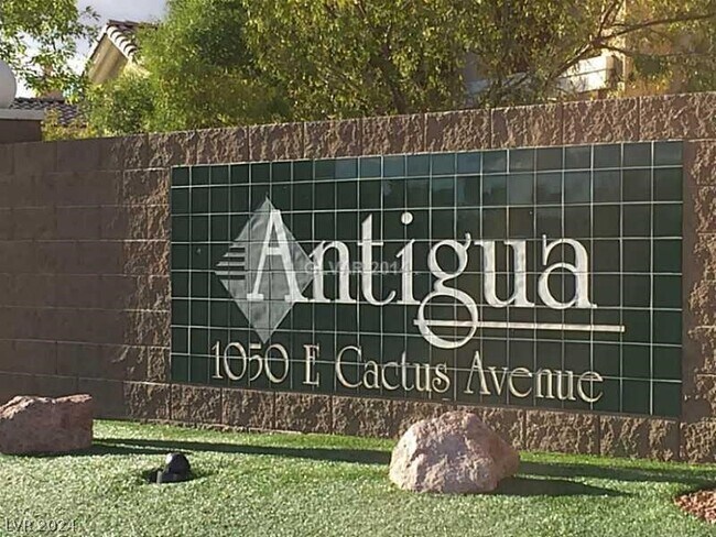 Foto del edificio - 1050 E Cactus Ave