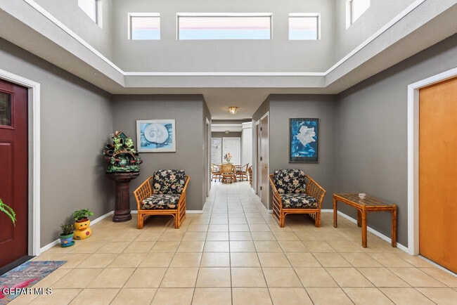 Foto del edificio - 7465 Stoney Hill Dr
