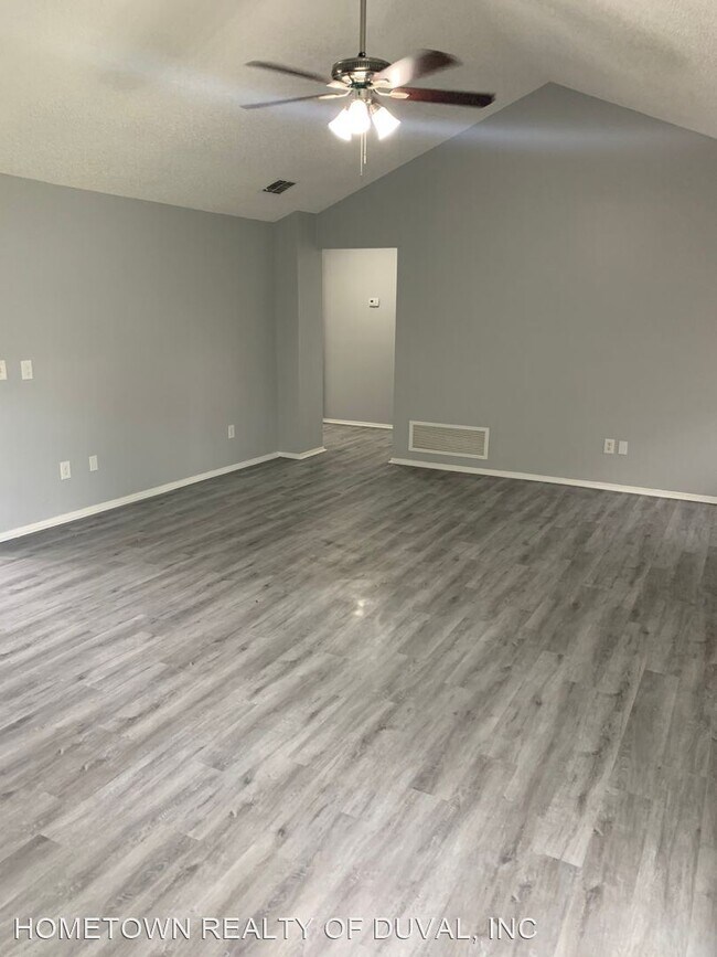 Building Photo - 4 br, 2 bath House - 8267 Yolanda Ct