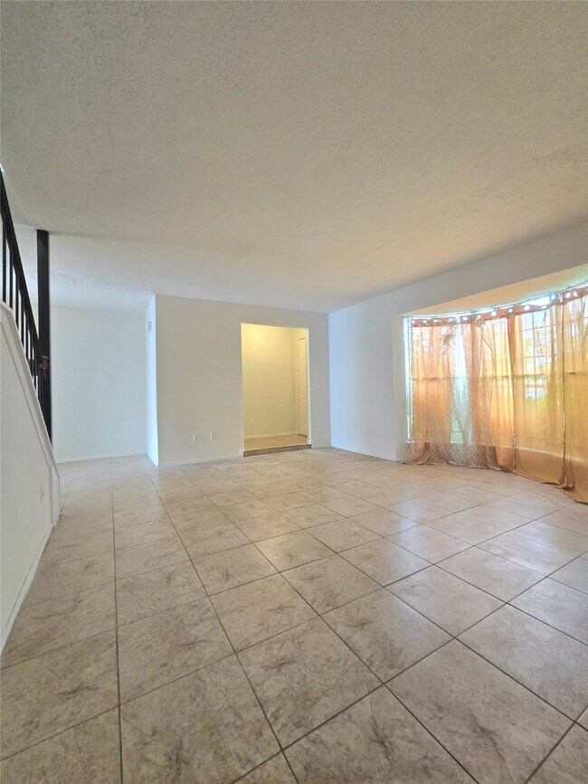 Foto del edificio - 7063 Chasewood Dr