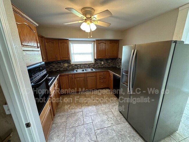 Foto del edificio - 5029 NE 56th Pl
