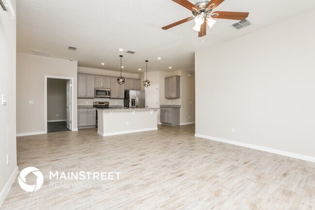 Building Photo - 37111 Lake Overlook Dr