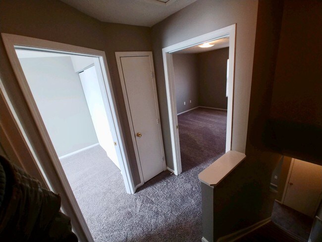 casa adosada en planta superior - Rocky Creek Apartments