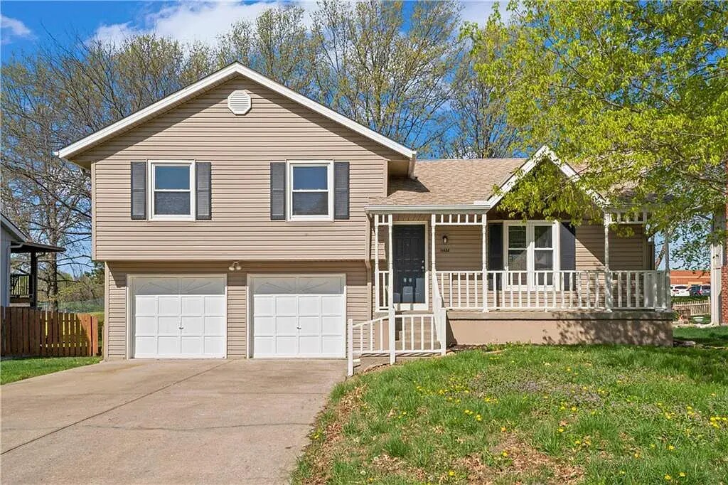 10452 N Cherry Dr, Kansas City, MO 64155 House Rental in Kansas City