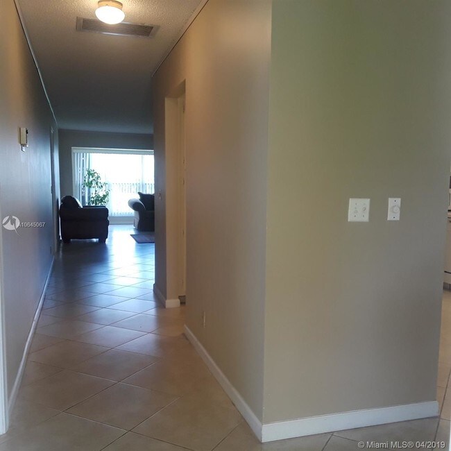 Foto del edificio - 1821 NW 18th Ave