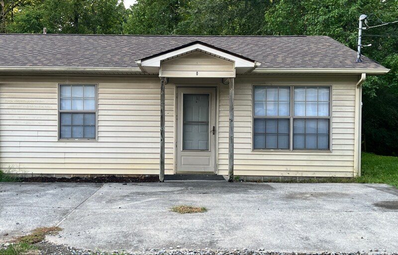 Foto principal - 235 Buford Ridley Rd SE