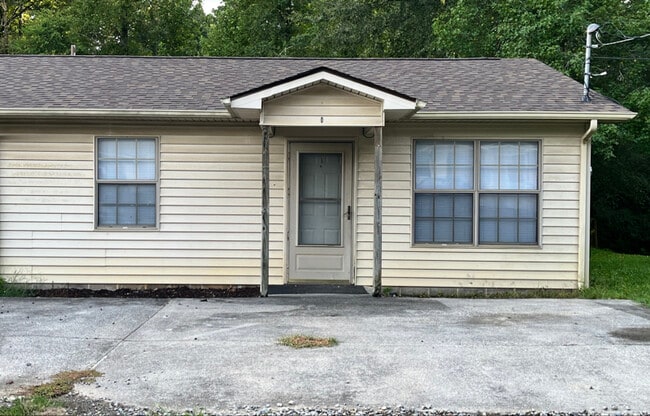 Building Photo - 235 Buford Ridley Rd SE