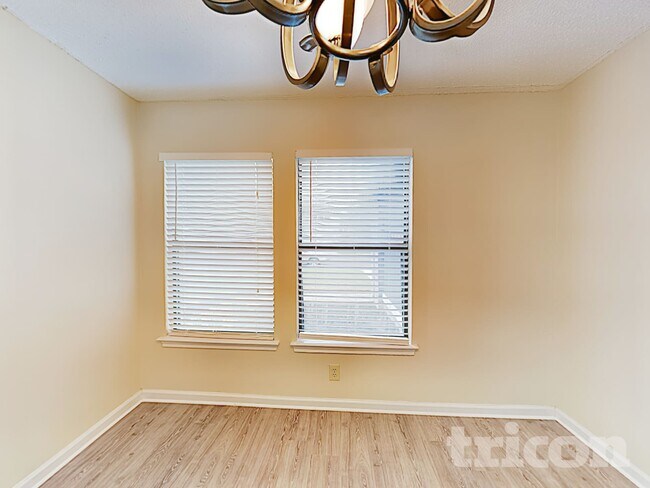 Building Photo - 6419 Beech Trail Dr