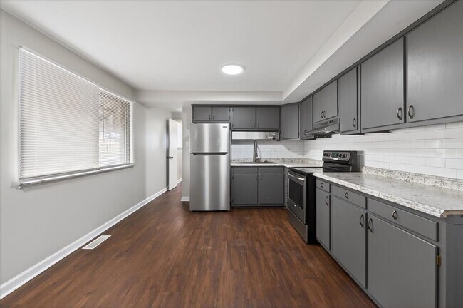 Foto del edificio - 1801 W Morris St