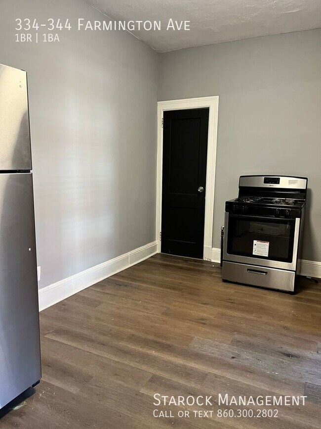 Building Photo - Gorgeous 1 BR apartment!