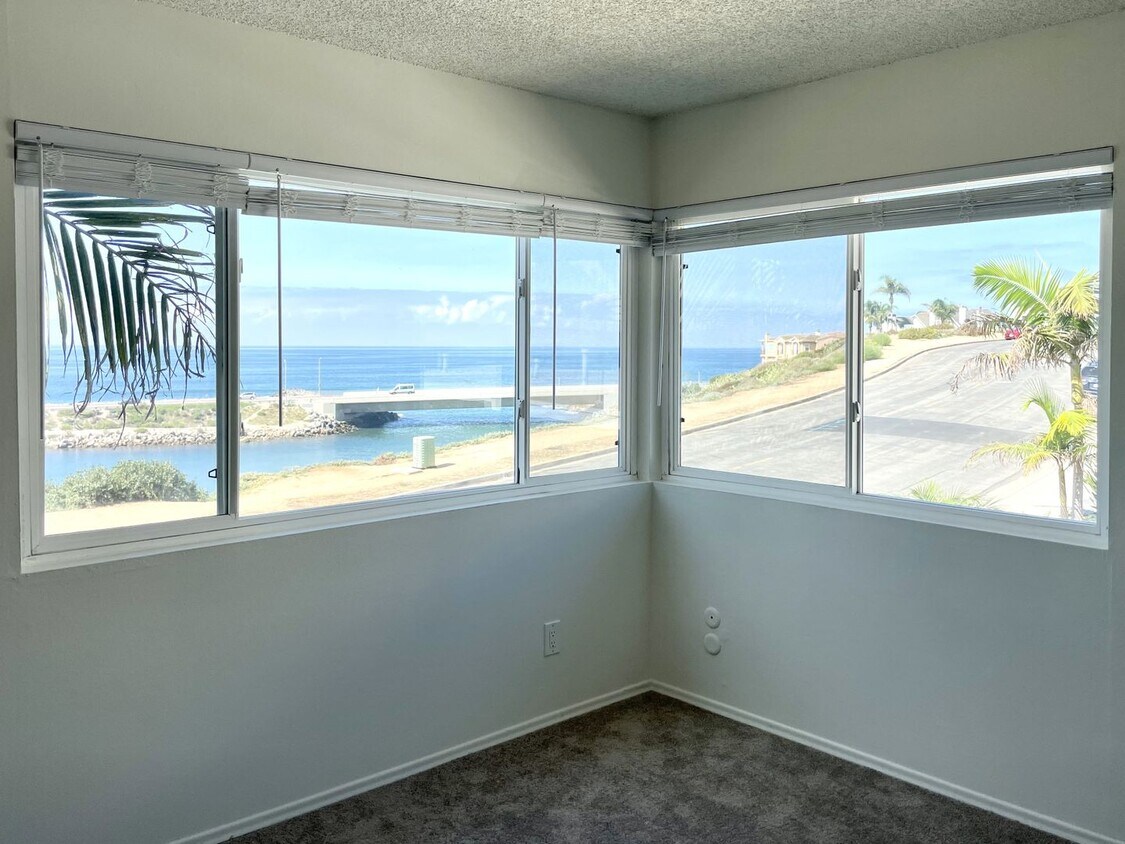 Primary Photo - Waterfront in Carlsbad!