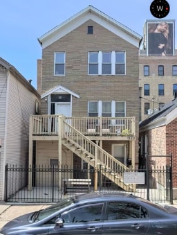 Building Photo - 520 N May St