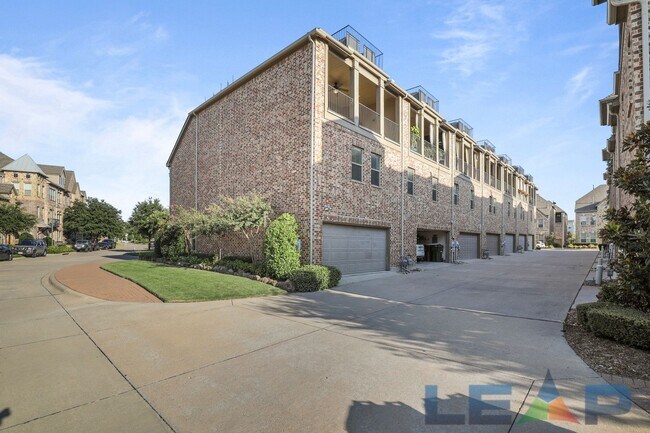 Building Photo - Sophisticated 3 Story 3 Bdrm 3.5 Bath Townhome Steps Away From Shops Of Legacy