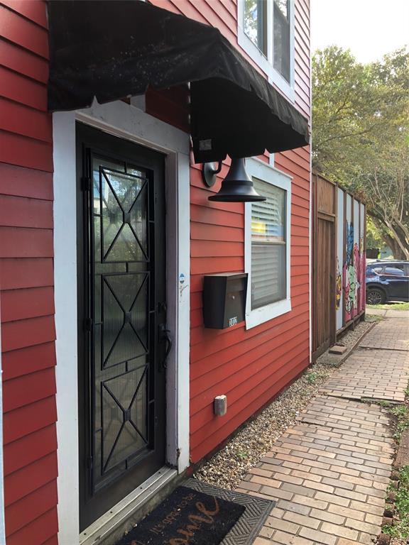 Foto del edificio - 1012 Heights Blvd