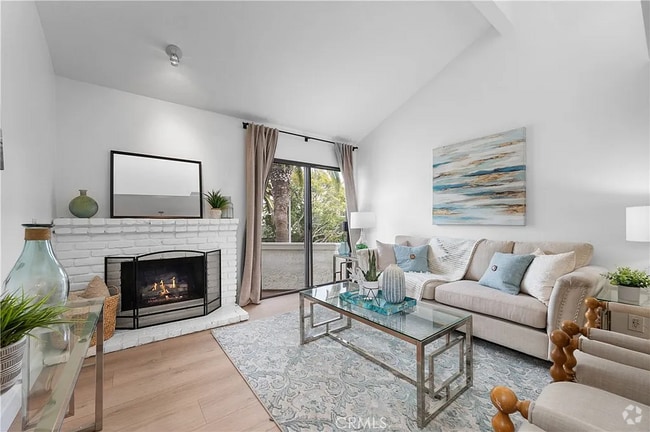 Building Photo - 5096 Tortuga Dr