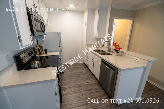 Building Photo - 4444 Ensign Ave