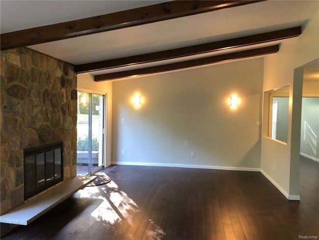 Building Photo - 638 Kingsley Trail