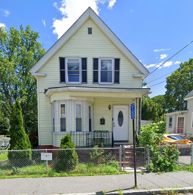 Photo - 40 S Whipple St House