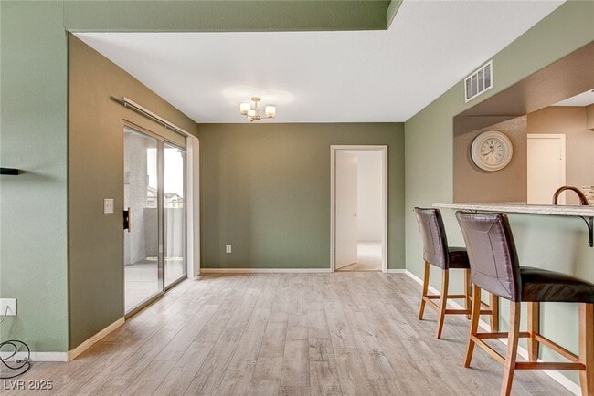 Building Photo - 45 Maleena Mesa St