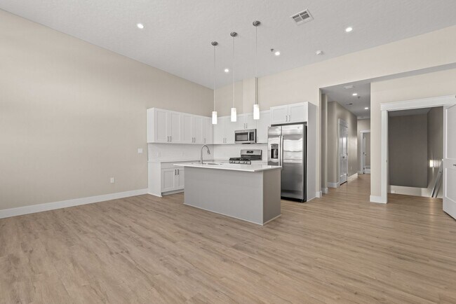 Foto del edificio - Stonecrest South STE 105 &amp; Unit 205