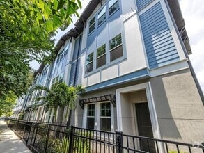 Building Photo - 3120 W Azeele St