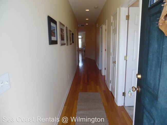 Building Photo - 6450 Bradbury Ct