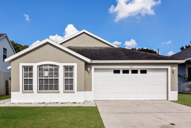 Building Photo - 622 Wave Crest Cir