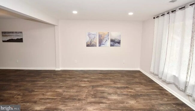 Building Photo - 1711 Brentwood Pl